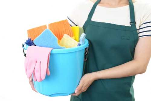 Professional end of tenancy cleaning service for a flat in E3