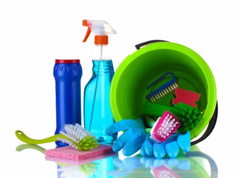 Interior cleaning tasks for business premises and workspaces in E3