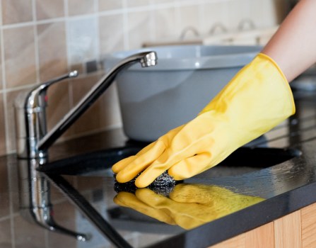 Local cleaners handling a tenancy handover clean in E3