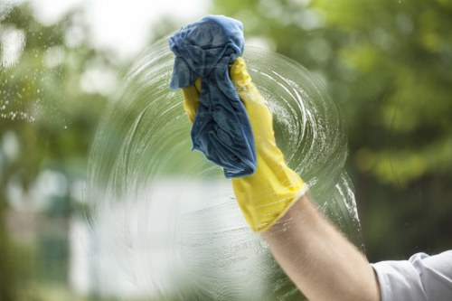 Cleaning support for mixed-use properties and communal areas in E3